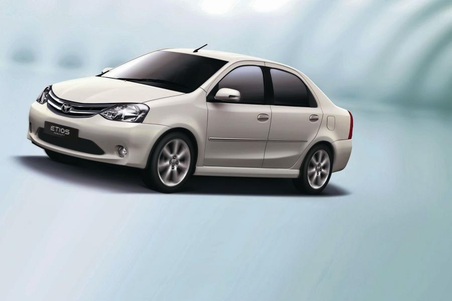  Toyota Etios Concept 2010 года  (фото 6 из 10)